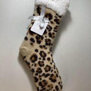 Alexa Rose - Cheetah Pattern Fuzzy Grip Socks - Womens Shoe Size 5-9